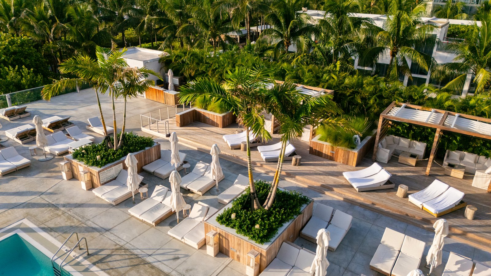 1 Hotel Pool Deck — image 14