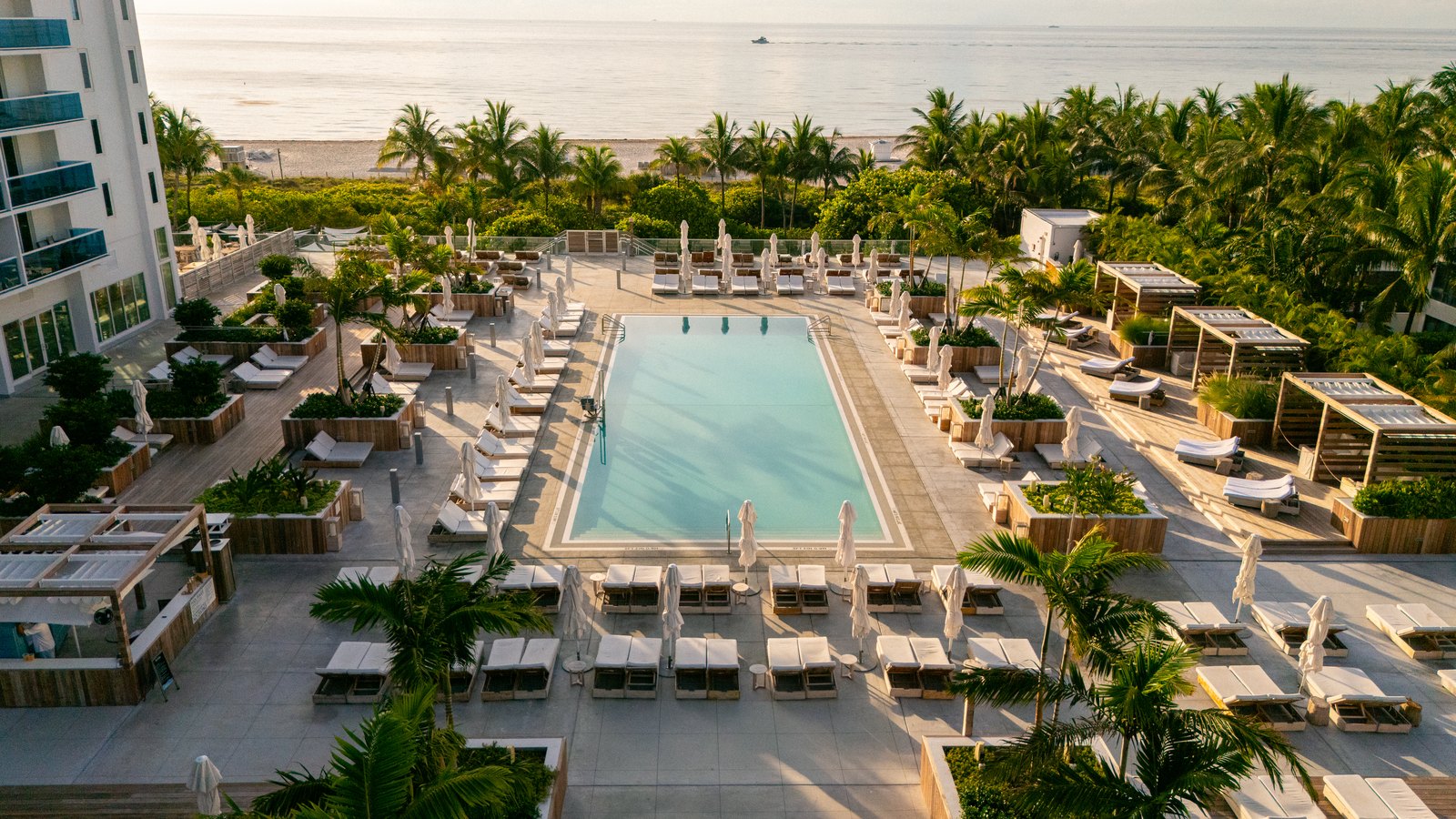 1 Hotel Pool Deck — image 16