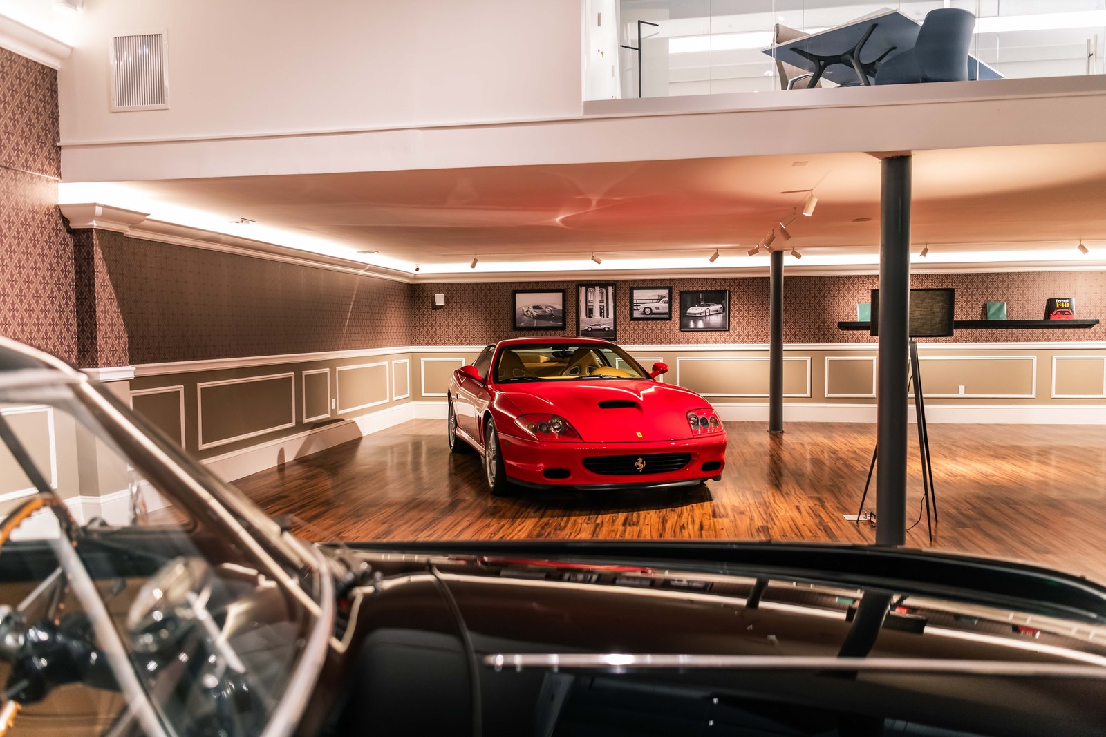 Auto Showroom — image 13